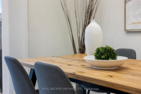 Photo 18 at 3811 Cedar Hedge Rise, Lisgar, Mississauga