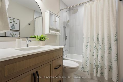 Photo 27 at 3811 Cedar Hedge Rise, Lisgar, Mississauga