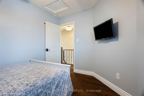 Photo 30 at 3811 Cedar Hedge Rise, Lisgar, Mississauga