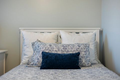 Photo 31 at 3811 Cedar Hedge Rise, Lisgar, Mississauga