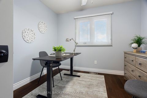 Photo 32 at 3811 Cedar Hedge Rise, Lisgar, Mississauga