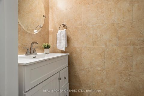 Photo 33 at 3811 Cedar Hedge Rise, Lisgar, Mississauga