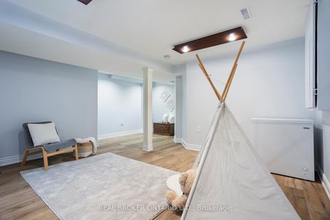 Photo 36 at 3811 Cedar Hedge Rise, Lisgar, Mississauga