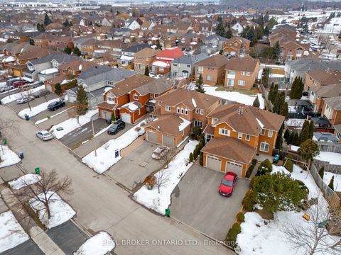 Photo 41 at 3811 Cedar Hedge Rise, Lisgar, Mississauga