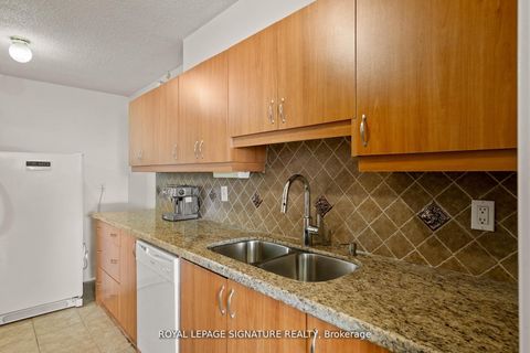 Photo 12 at 1411 - 40 Panorama Court, Jamestown, Toronto