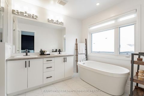 Photo 20 at 160 Franklin Trail, Rural Barrie Southwest, Barrie