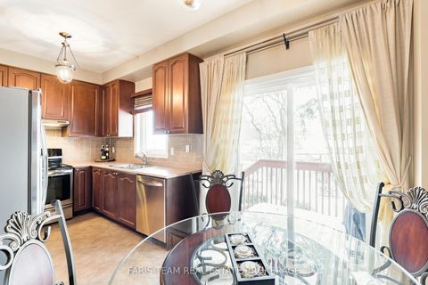 Photo 3 at 272 Tom Taylor Crescent, Summerhill Estates, Newmarket