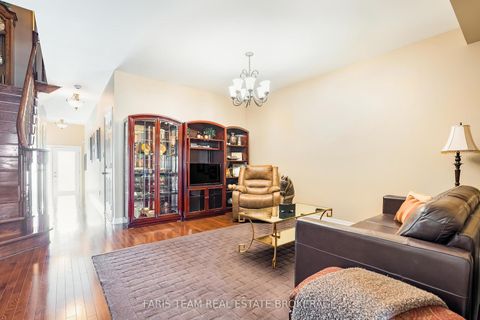 Photo 8 at 272 Tom Taylor Crescent, Summerhill Estates, Newmarket