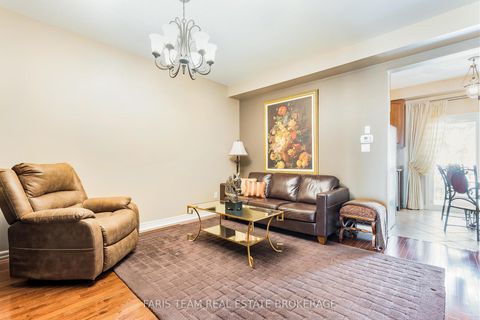 Photo 9 at 272 Tom Taylor Crescent, Summerhill Estates, Newmarket