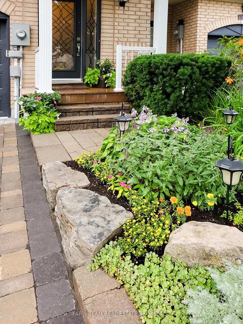 Photo 28 at 272 Tom Taylor Crescent, Summerhill Estates, Newmarket