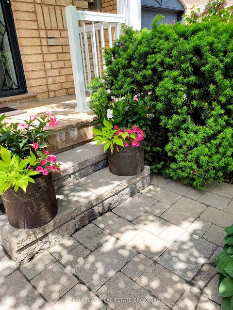 Photo 29 at 272 Tom Taylor Crescent, Summerhill Estates, Newmarket