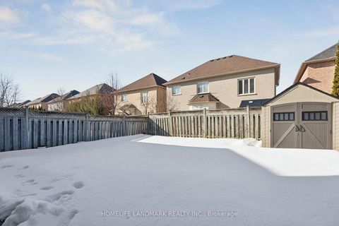 Photo 25 at 6 Cameo Drive, Rouge Woods, Richmond Hill