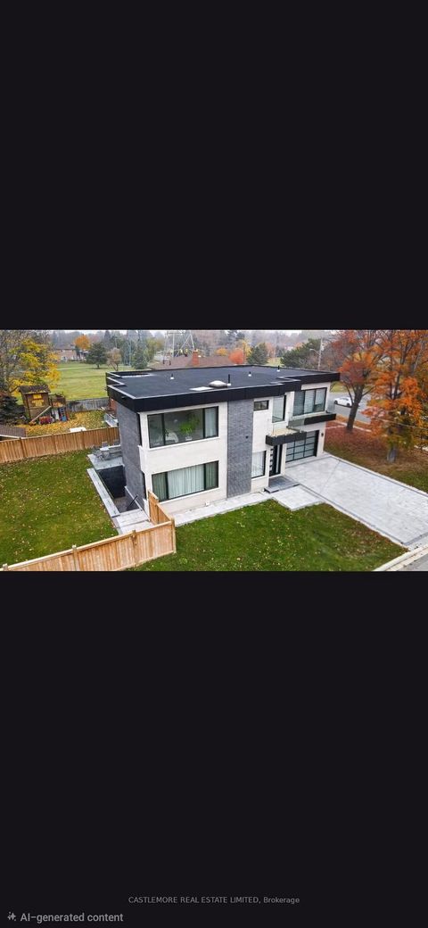 Photo 2 at 52 Grantbrook Street, Newtonbrook West, Toronto