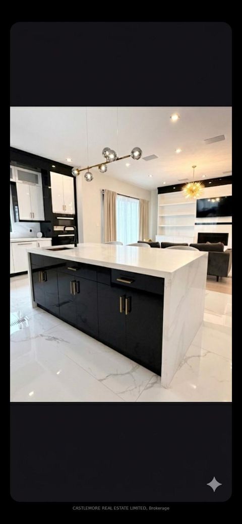 Photo 9 at 52 Grantbrook Street, Newtonbrook West, Toronto