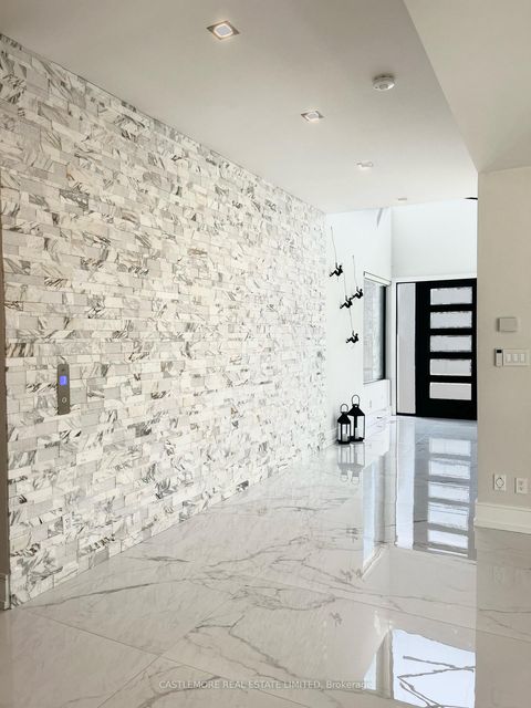 Photo 12 at 52 Grantbrook Street, Newtonbrook West, Toronto