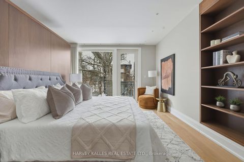 Photo 13 at 94B Admiral Road, Annex, Toronto