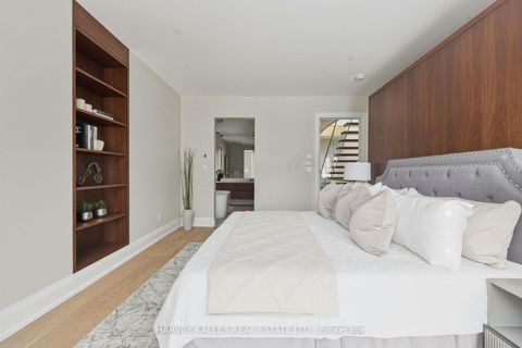 Photo 15 at 94B Admiral Road, Annex, Toronto