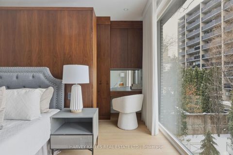 Photo 16 at 94B Admiral Road, Annex, Toronto