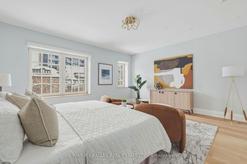 Photo 22 at 94B Admiral Road, Annex, Toronto