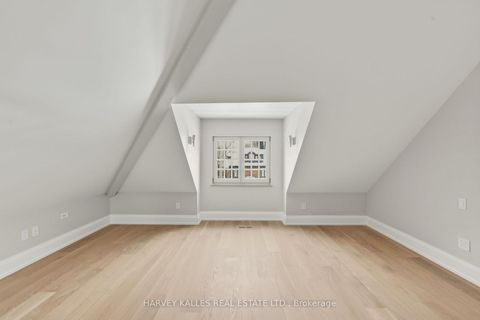 Photo 32 at 94B Admiral Road, Annex, Toronto