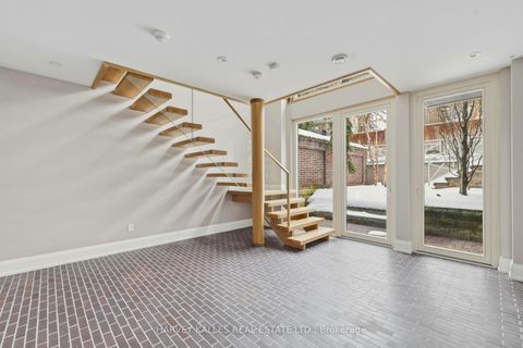 Photo 33 at 94B Admiral Road, Annex, Toronto