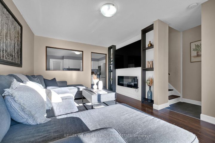 Photo 5 at 199 Barkley Crescent, Vanier, Oshawa