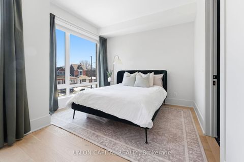 Photo 15 at 544B Beresford Avenue, Bloor West Village, Toronto