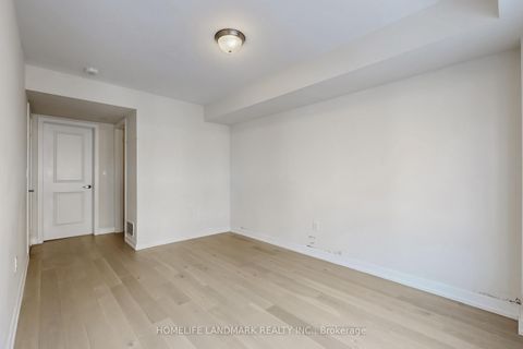 Photo 33 at 20 Credit Lane, Jefferson, Richmond Hill