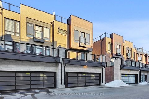 Photo 48 at 20 Credit Lane, Jefferson, Richmond Hill