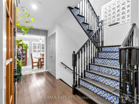 Photo 8 at 35 Arundel Drive W, Vellore Village, Vaughan