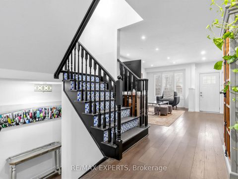 Photo 9 at 35 Arundel Drive W, Vellore Village, Vaughan