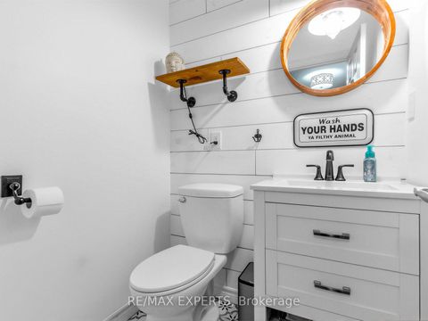 Photo 25 at 35 Arundel Drive W, Vellore Village, Vaughan