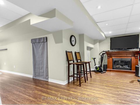 Photo 26 at 35 Arundel Drive W, Vellore Village, Vaughan