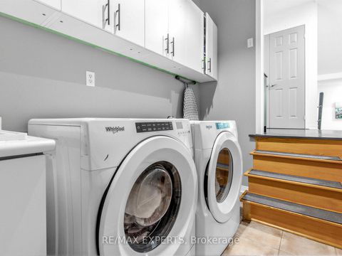 Photo 30 at 35 Arundel Drive W, Vellore Village, Vaughan