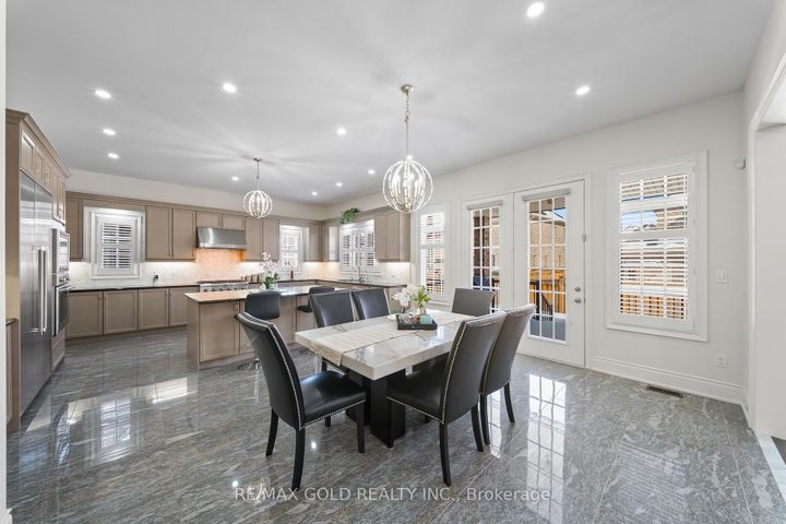 Photo 15 at 8 Markey Court, Toronto Gore Rural Estate, Brampton