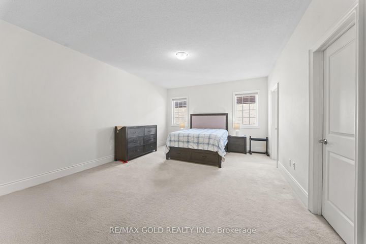 Photo 26 at 8 Markey Court, Toronto Gore Rural Estate, Brampton