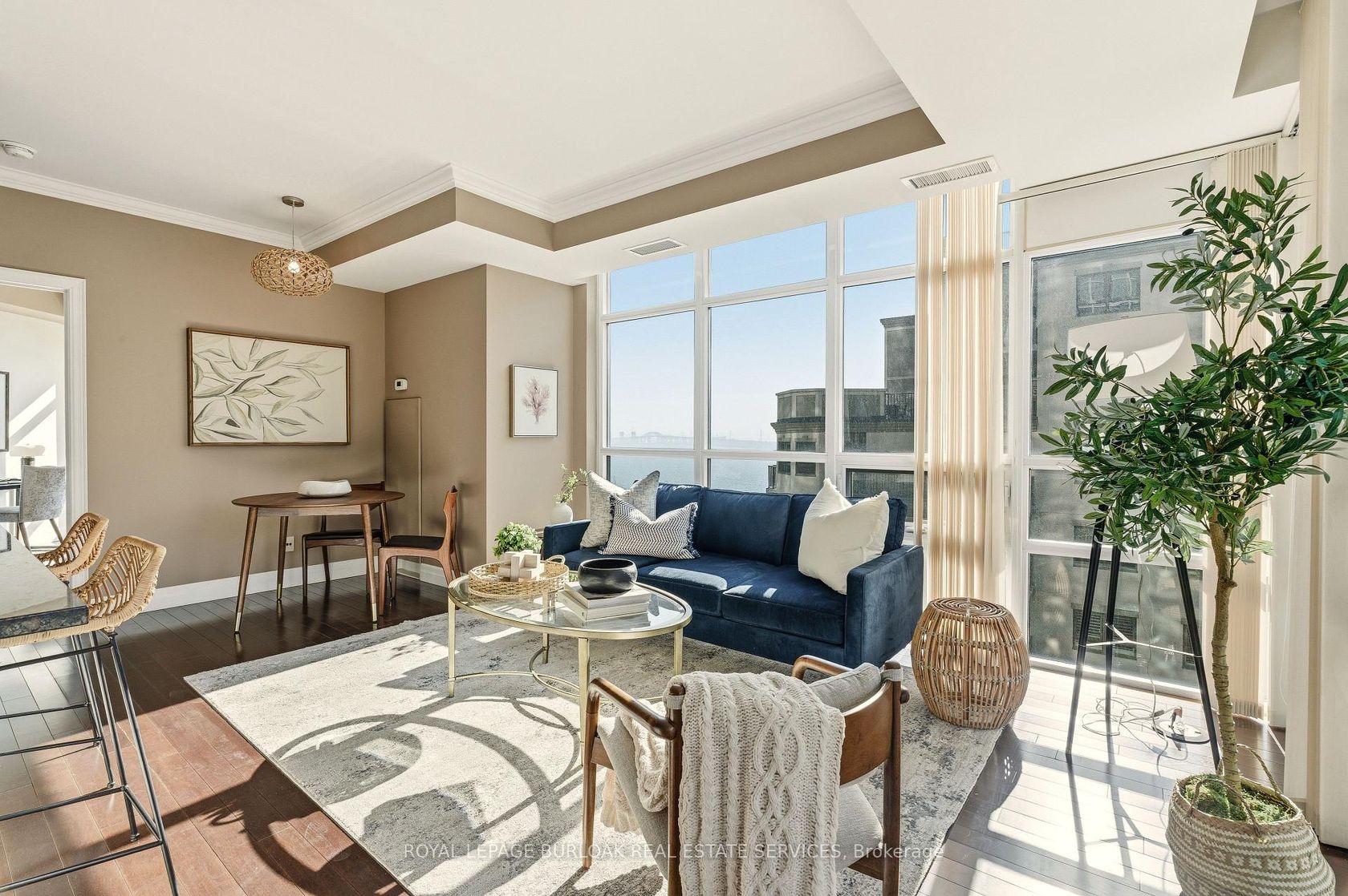 804 - 360 Pearl Street, Brant, Burlington 