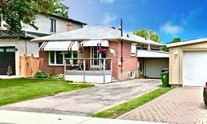 Photo 1 at 116 Lord Roberts Drive, Eglinton East, Toronto