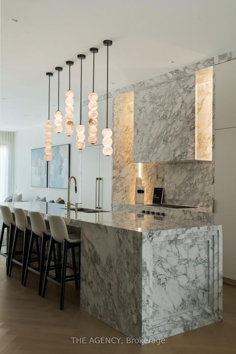 Photo 10 at 126 Sherwood Avenue, Mount Pleasant East, Toronto