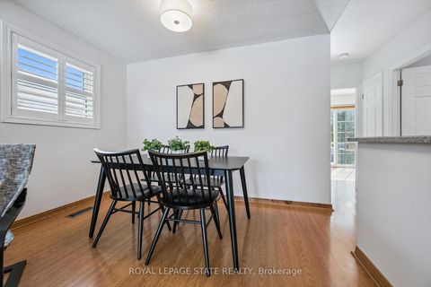Photo 7 at 70 Westleigh Crescent, Alderwood, Toronto
