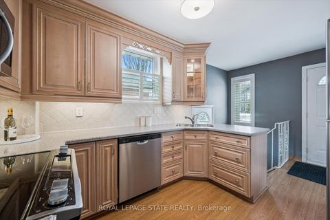 Photo 10 at 70 Westleigh Crescent, Alderwood, Toronto