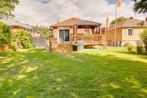 Photo 31 at 70 Westleigh Crescent, Alderwood, Toronto