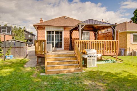 Photo 33 at 70 Westleigh Crescent, Alderwood, Toronto