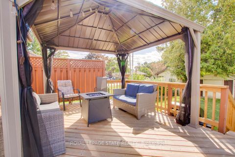 Photo 36 at 70 Westleigh Crescent, Alderwood, Toronto