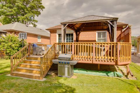 Photo 38 at 70 Westleigh Crescent, Alderwood, Toronto