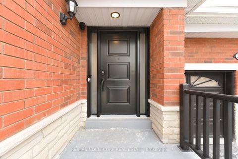 Photo 5 at 27 Treasure Road, Vellore Village, Vaughan