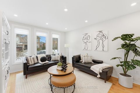 Photo 14 at 27 Treasure Road, Vellore Village, Vaughan