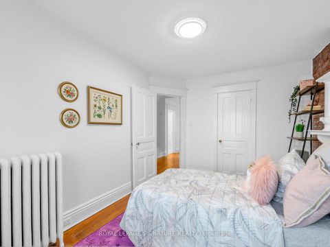 Photo 14 at 34 Alberta Avenue, Wychwood, Toronto