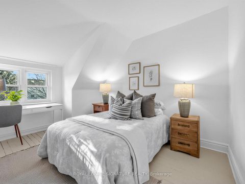 Photo 21 at 34 Alberta Avenue, Wychwood, Toronto