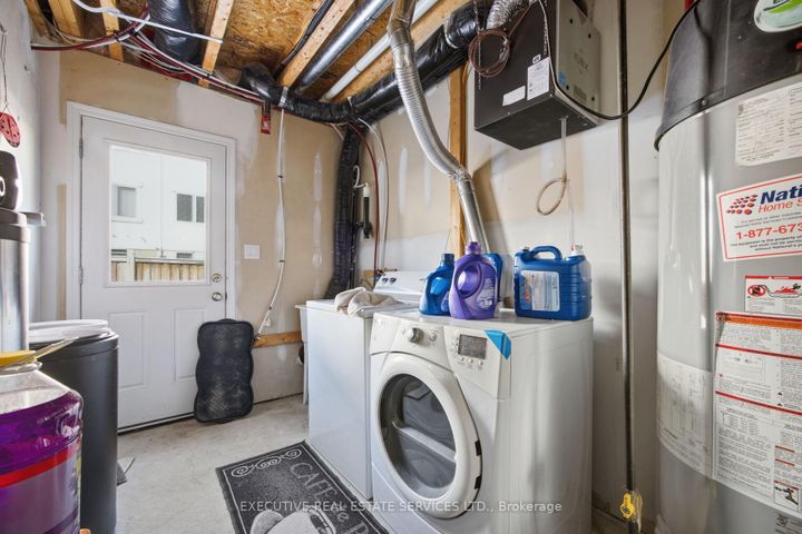 Photo 42 at 101 Mccleave Crescent, Fletcher's West, Brampton